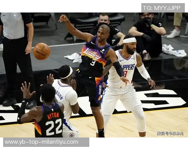 詹姆斯助攻总数已达13699次距离超越保罗仅差80次 詹姆斯助攻总数已达13699次距离超越保罗仅差80次